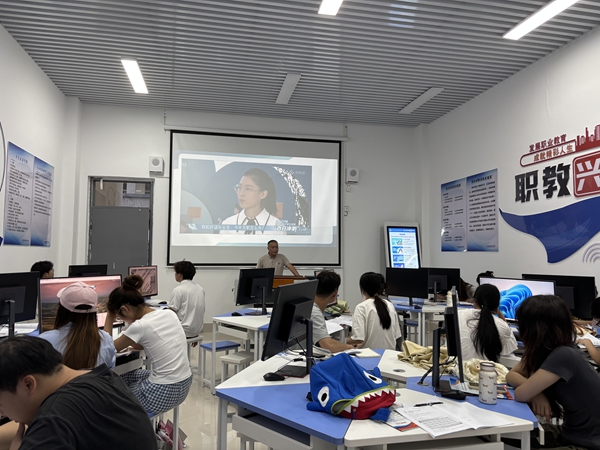 广西医科大学5.jpg
